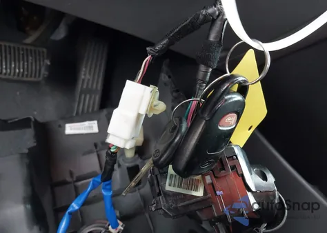 2011 Hyundai Elantra Limited из США, поврежденный, VIN 5NPDH4AE3BH044141